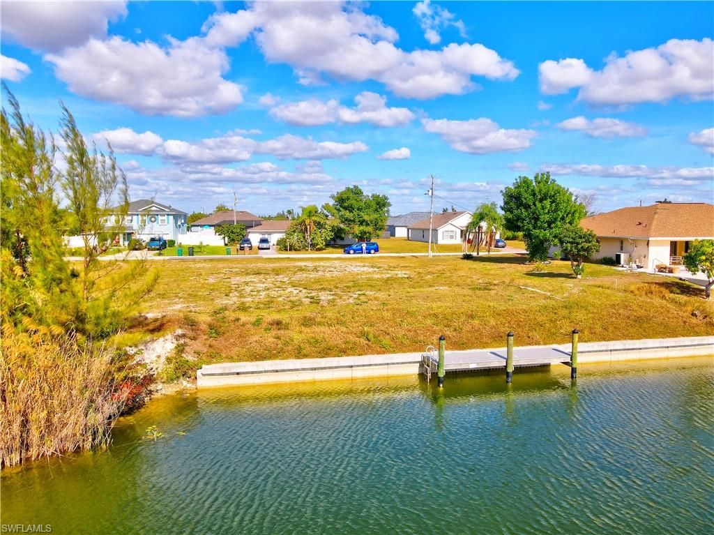 430 24th ST, CAPE CORAL, FL 33991 — photo 2