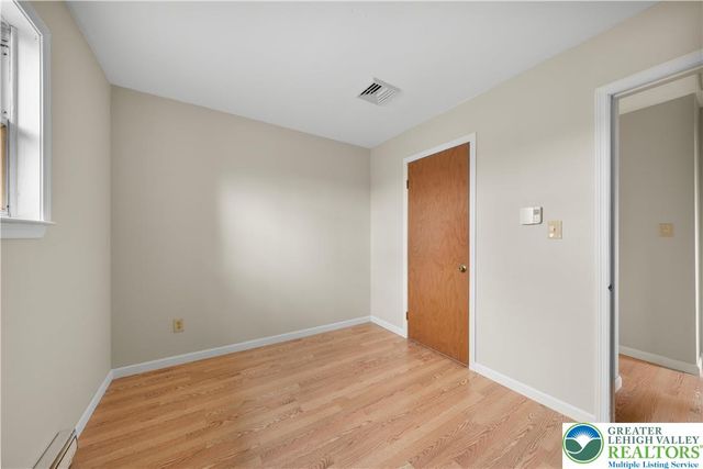 6527 Walnut Lane, Coopersburg Boro, PA 18036