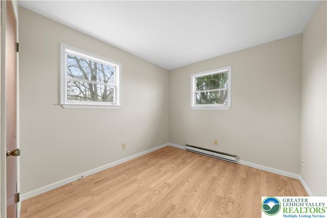 6527 Walnut Lane, Coopersburg Boro, PA 18036