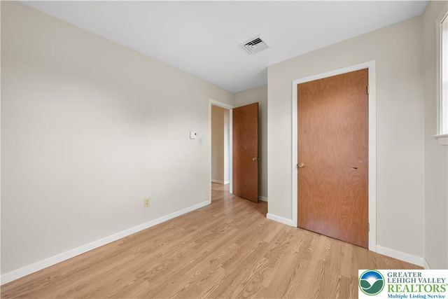 6527 Walnut Lane, Coopersburg Boro, PA 18036