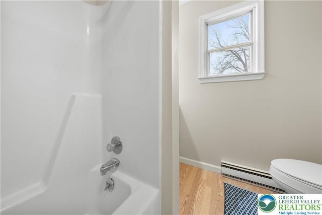 6527 Walnut Lane, Coopersburg Boro, PA 18036