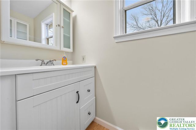 6527 Walnut Lane, Coopersburg Boro, PA 18036