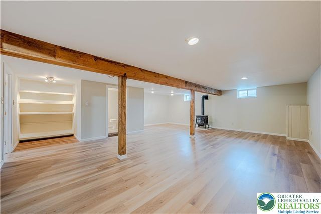 6527 Walnut Lane, Coopersburg Boro, PA 18036