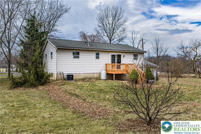 6527 Walnut Lane, Coopersburg Boro, PA 18036
