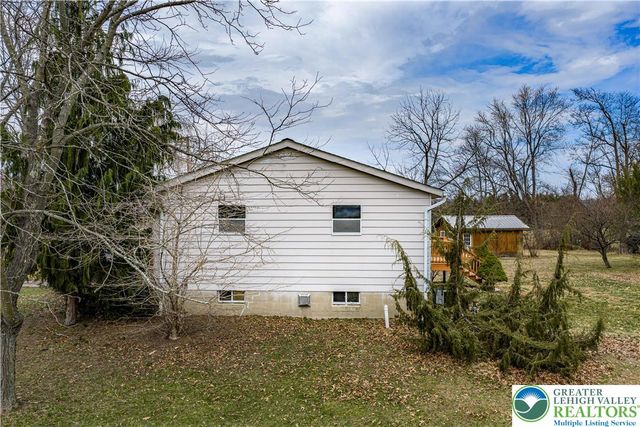 6527 Walnut Lane, Coopersburg Boro, PA 18036