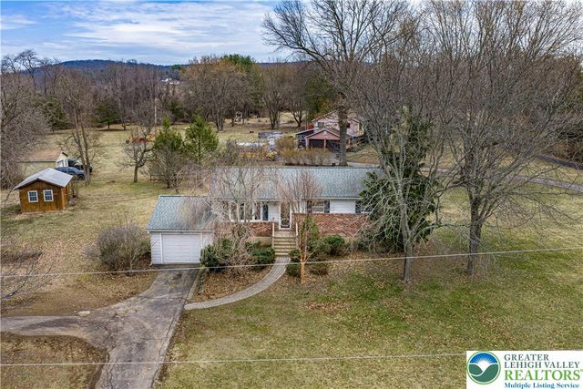 6527 Walnut Lane, Coopersburg Boro, PA 18036