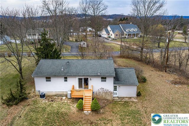 6527 Walnut Lane, Coopersburg Boro, PA 18036