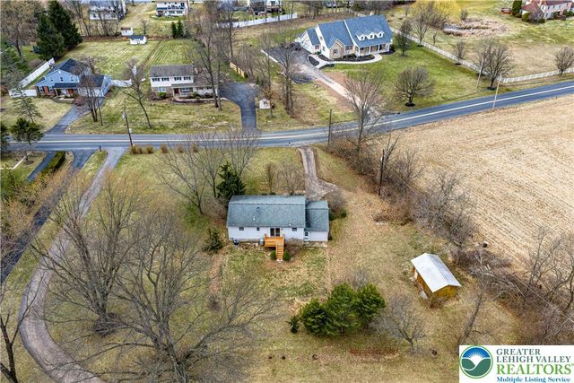 6527 Walnut Lane, Coopersburg Boro, PA 18036