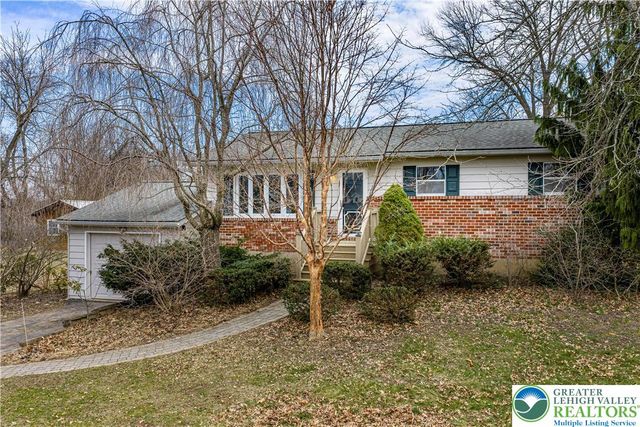 6527 Walnut Lane, Coopersburg Boro, PA 18036