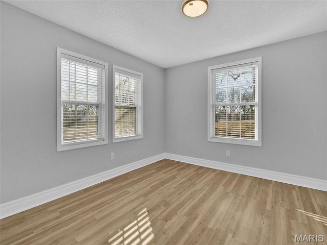 2301 Burns Avenue, St Louis, MO 63114