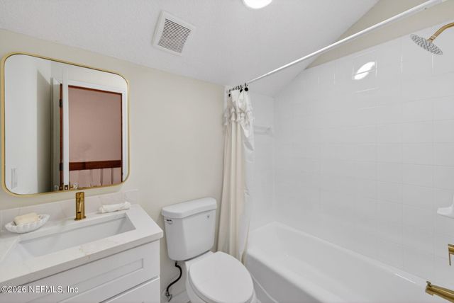 391 CHESWICK OAK Avenue, Orange Park, FL 32073