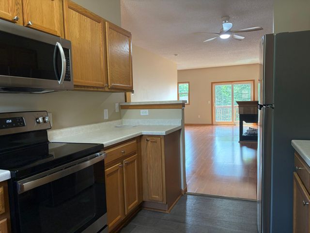 1087 Barclay Street, Saint Paul, MN 55106