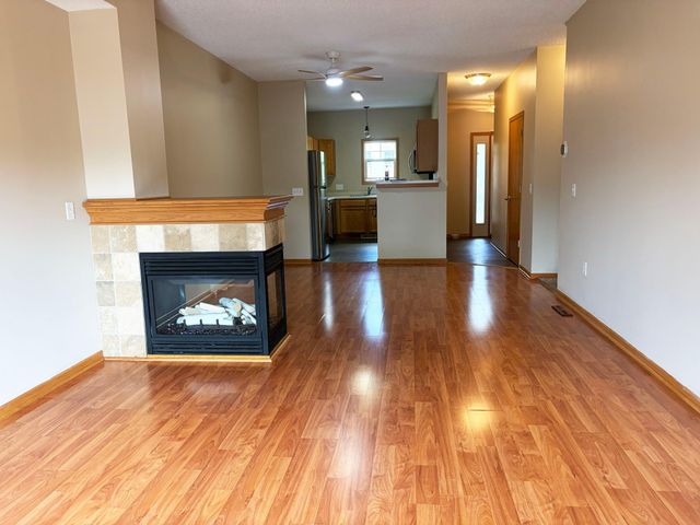1087 Barclay Street, Saint Paul, MN 55106