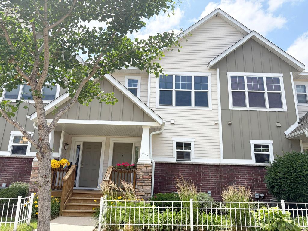 1087 Barclay Street, Saint Paul, MN 55106