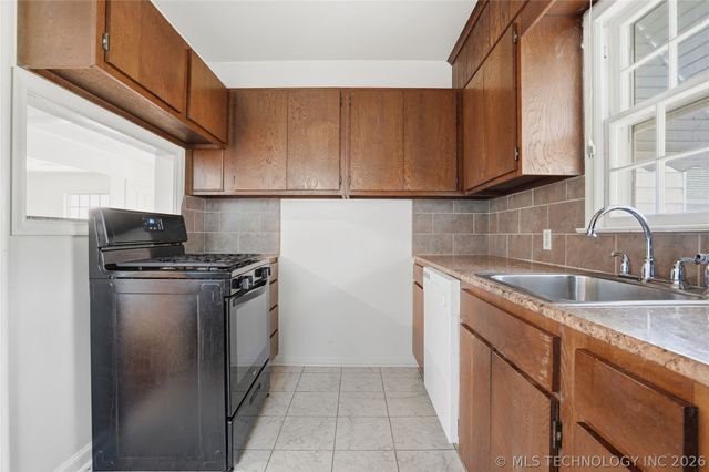 1342 S Yale Avenue, Tulsa, OK 74112