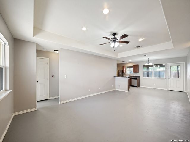 529 Indian Crossing, Jourdanton, TX 78026