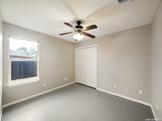529 Indian Crossing, Jourdanton, TX 78026