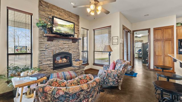263 CR 1602, Linden, TX 75563