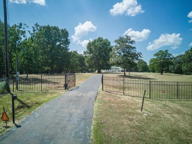 263 CR 1602, Linden, TX 75563