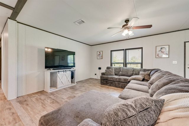 620 VZ County Road 3219 Road, Wills Point, TX 75169