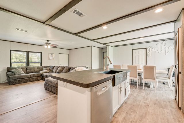 620 VZ County Road 3219 Road, Wills Point, TX 75169