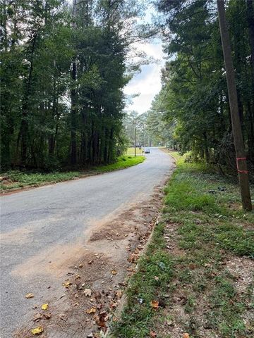 5160 Selene Drive, Stone Mountain, GA 30088