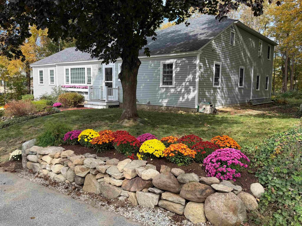 91 Maple Street, Hopkinton, NH 03229