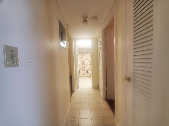 319 NE 14th Ave 207, Hallandale Beach, FL 33009