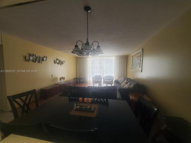 319 NE 14th Ave 207, Hallandale Beach, FL 33009