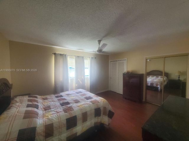 319 NE 14th Ave 207, Hallandale Beach, FL 33009