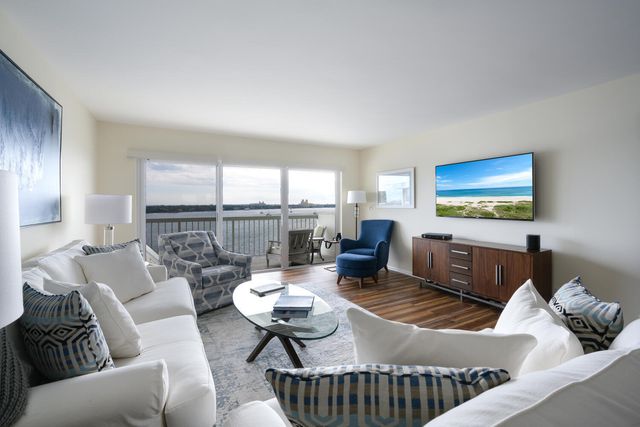 2600 N Flagler Drive 1009, West Palm Beach, FL 33407