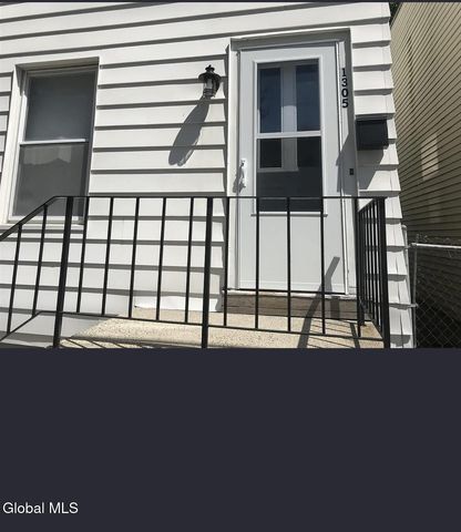 1305 Hutton Street, Troy, NY 12180