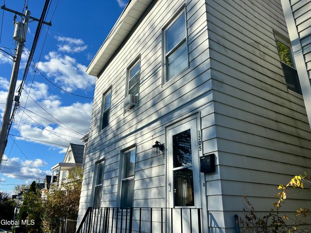 1305 Hutton Street, Troy, NY 12180
