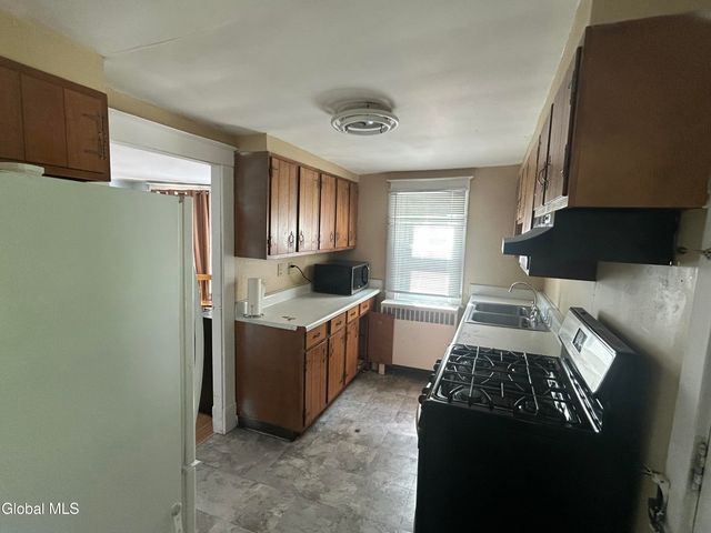 1305 Hutton Street, Troy, NY 12180