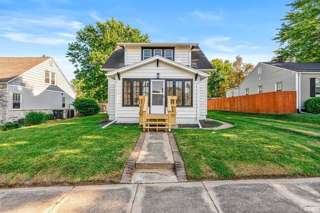 306 E Oakside Street, South Bend, IN 46614