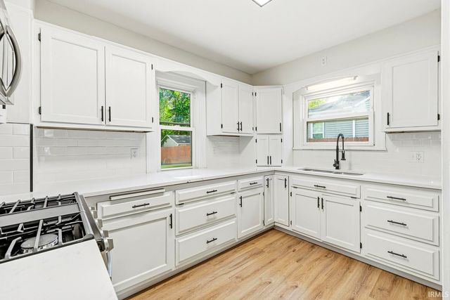306 E Oakside Street, South Bend, IN 46614