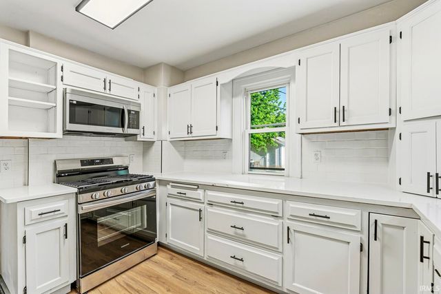 306 E Oakside Street, South Bend, IN 46614