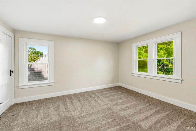 306 E Oakside Street, South Bend, IN 46614