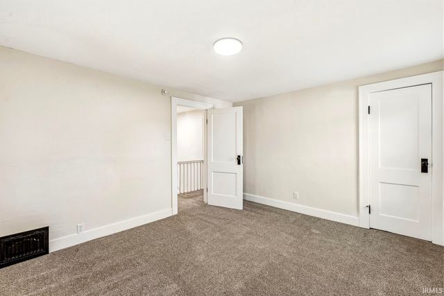306 E Oakside Street, South Bend, IN 46614