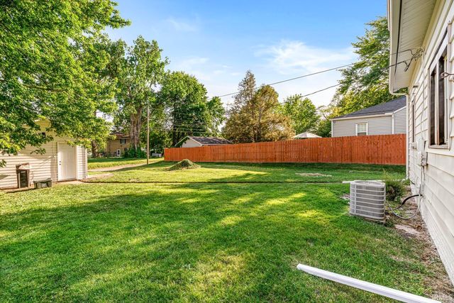 306 E Oakside Street, South Bend, IN 46614