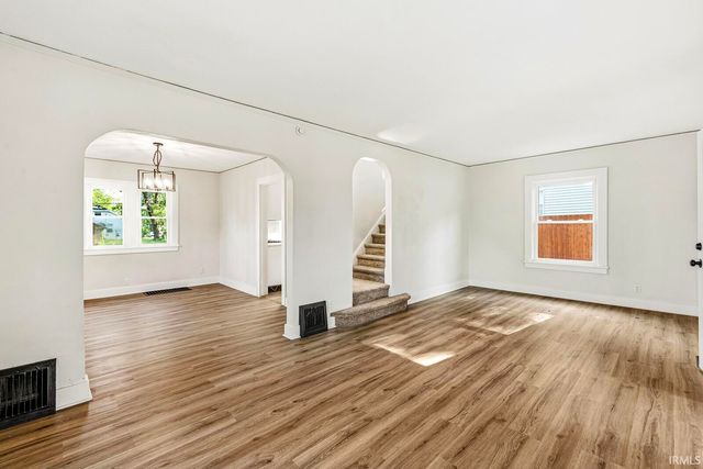 306 E Oakside Street, South Bend, IN 46614