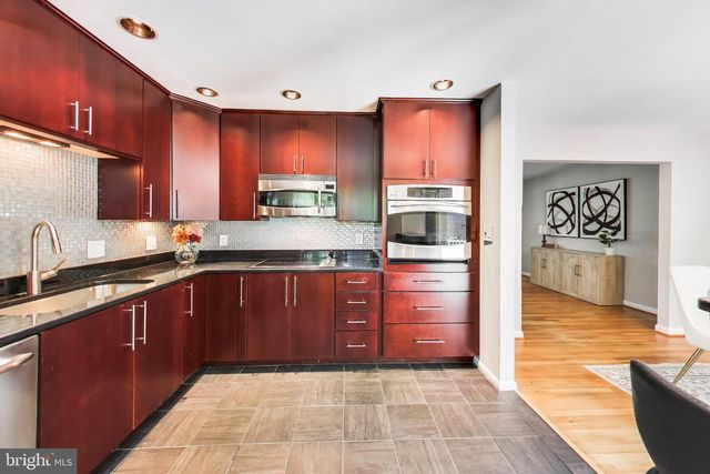 4407 PICKETT RD, Fairfax, VA 22032