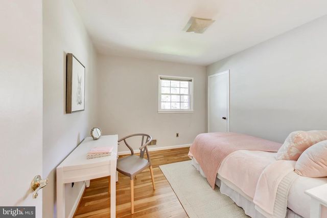 4407 PICKETT RD, Fairfax, VA 22032