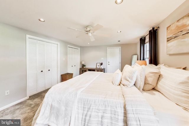 4407 PICKETT RD, Fairfax, VA 22032