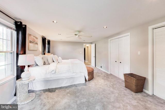 4407 PICKETT RD, Fairfax, VA 22032