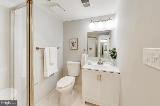 4407 PICKETT RD, Fairfax, VA 22032