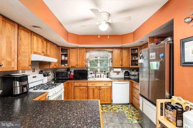 9 ALTON RD, Hamilton, NJ 08619