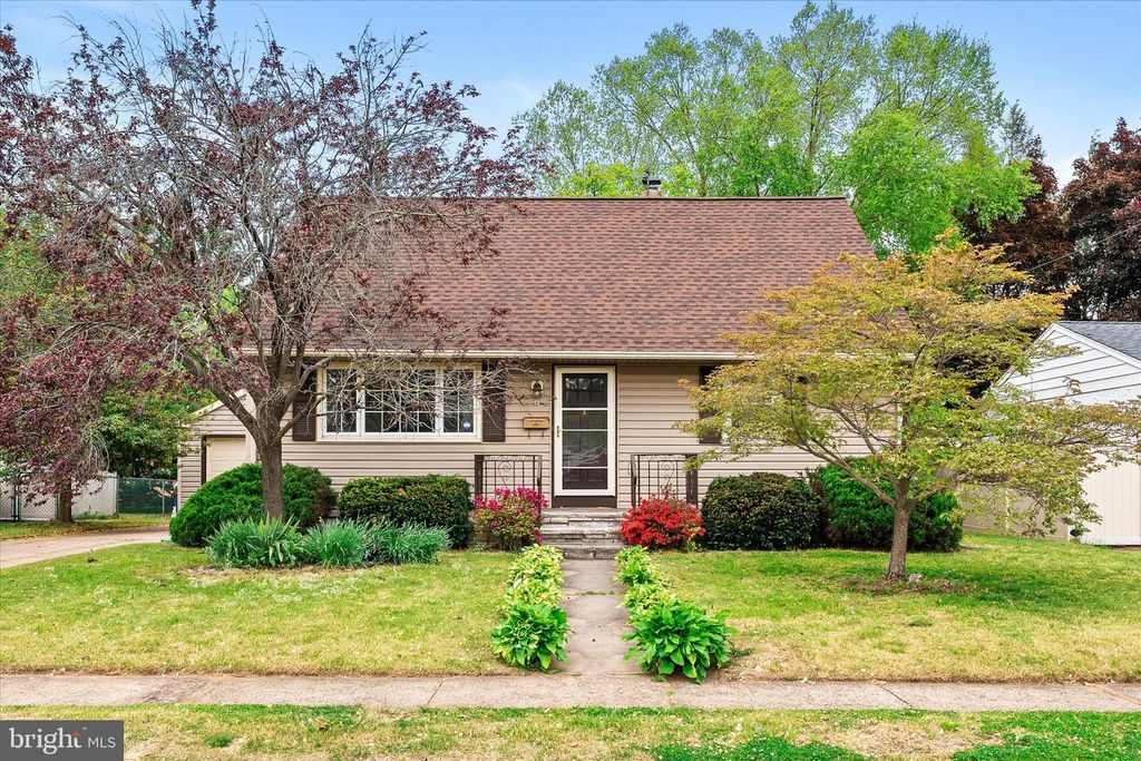 9 ALTON RD, Hamilton, NJ 08619