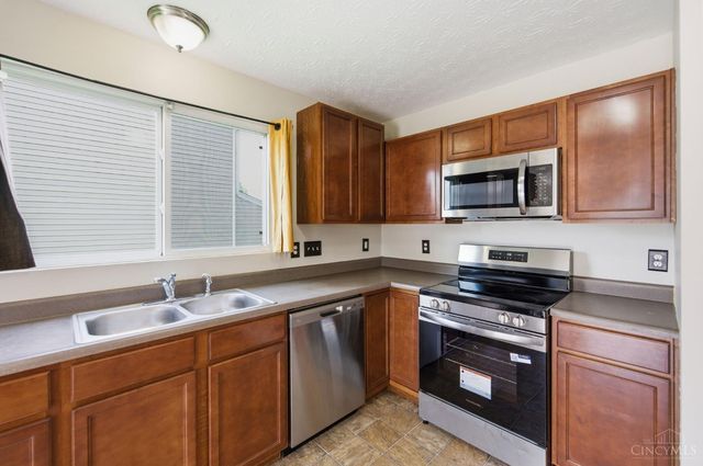 547 Woodbine Court, Hamilton Twp, OH 45039
