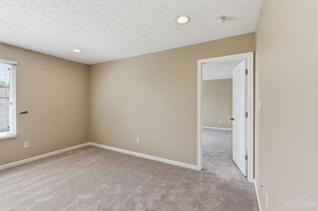 547 Woodbine Court, Hamilton Twp, OH 45039